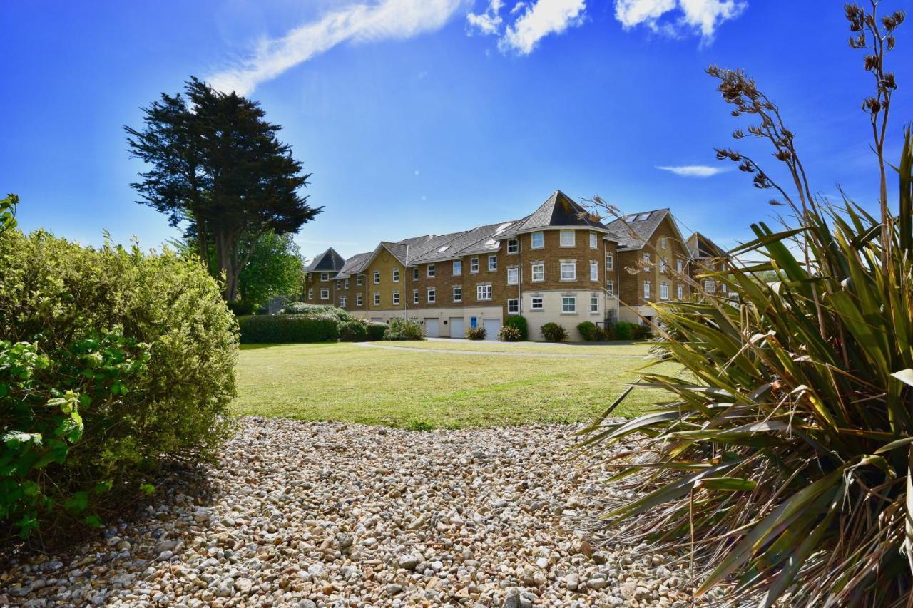 12A Solent Landing Direct Beach Access Bembridge Exterior foto