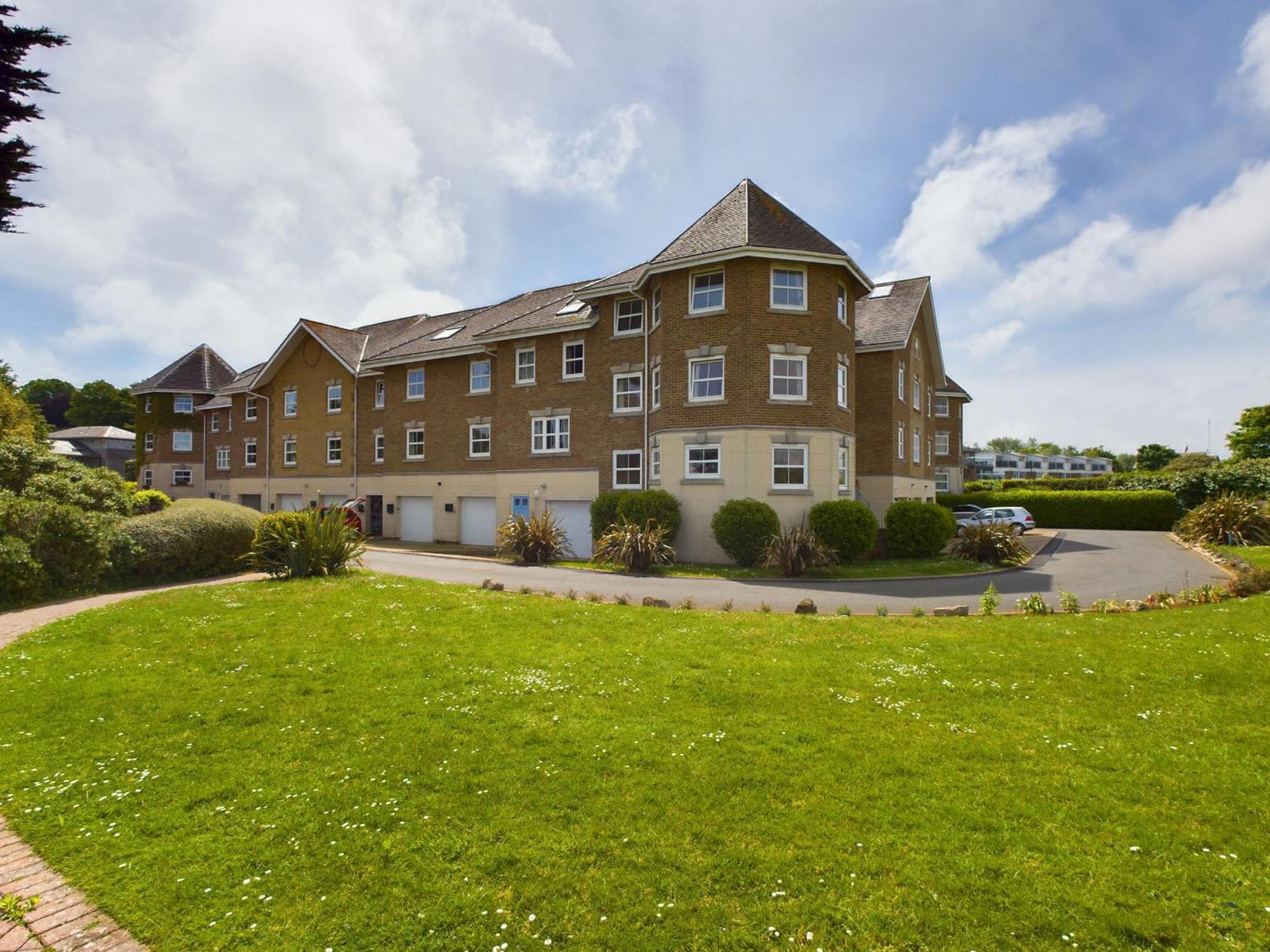 12A Solent Landing Direct Beach Access Bembridge Exterior foto
